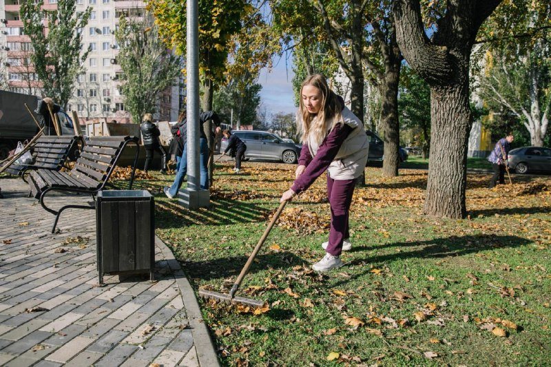 В Мариуполе прошёл общегородской субботник, в выходные начнут убирать стихийные свалки на Карла Либкнехта, фото 3 из 6